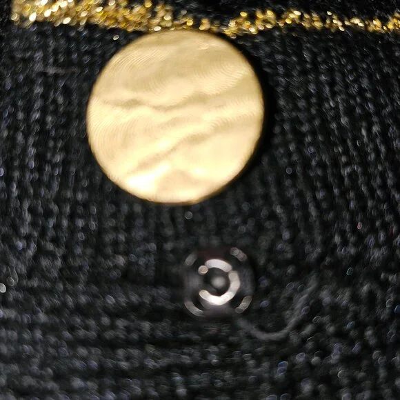 🔥HP🔥CHANEL-STYLE BLACK CARDIGAN w/ GOLD ACCENTS FEATURING SIX BUTTON CLOSURE - Picture 9 of 12